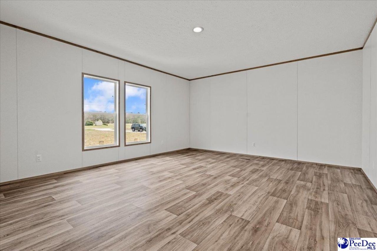 2026 Una Rd Photo 12