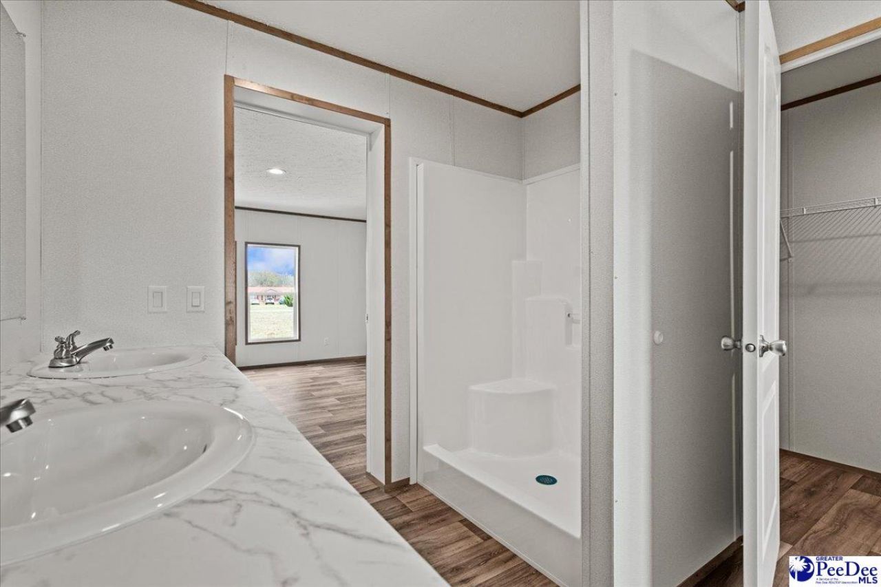 2026 Una Rd Photo 16