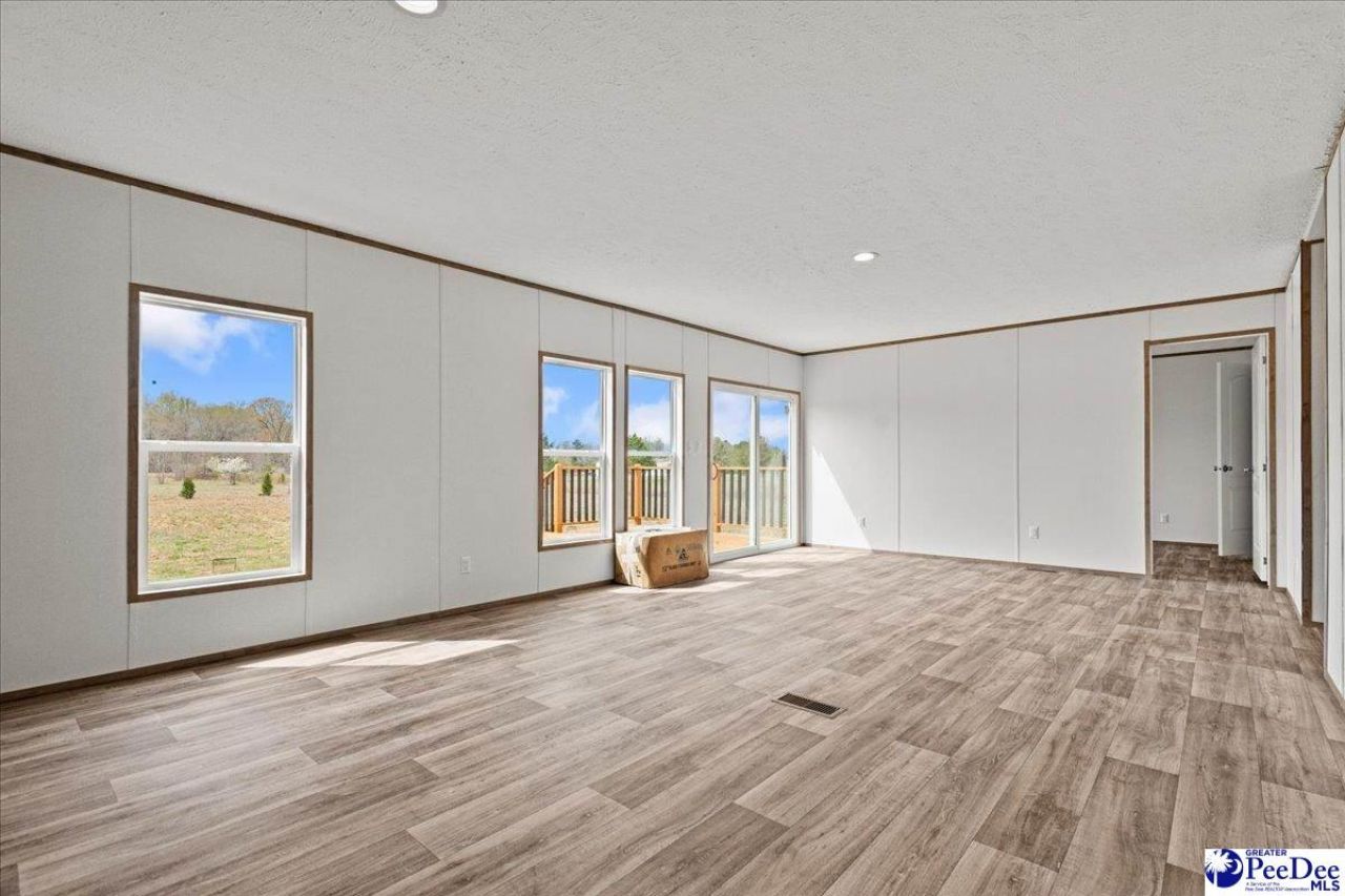 2026 Una Rd Photo 26