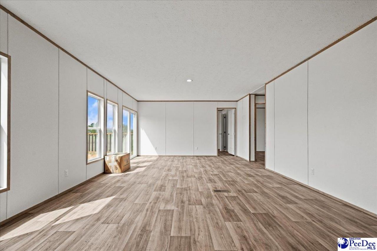 2026 Una Rd Photo 27