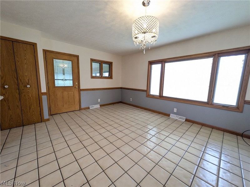 10769 Akins Road, North Royalton, OH 44133 Photo 13