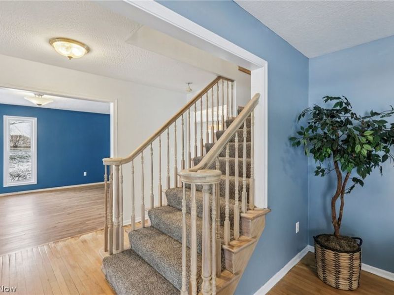 4184 Hunters Ridge Drive , Brimfield, OH 44266 Photo 6