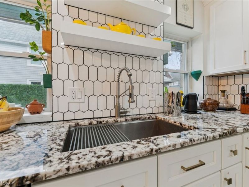 2253 Olive Avenue , Lakewood, OH 44107 Photo 10