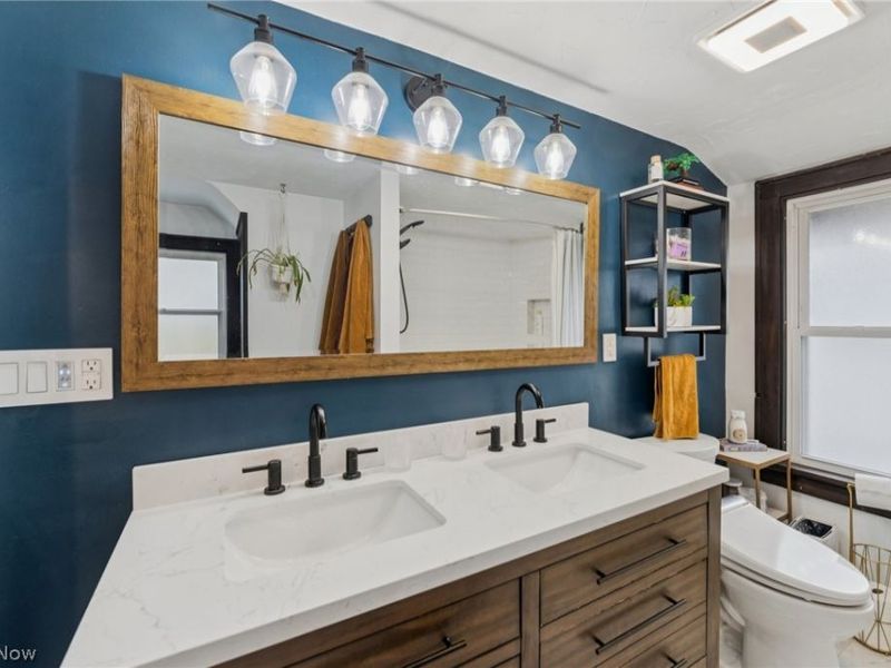 2253 Olive Avenue , Lakewood, OH 44107 Photo 20