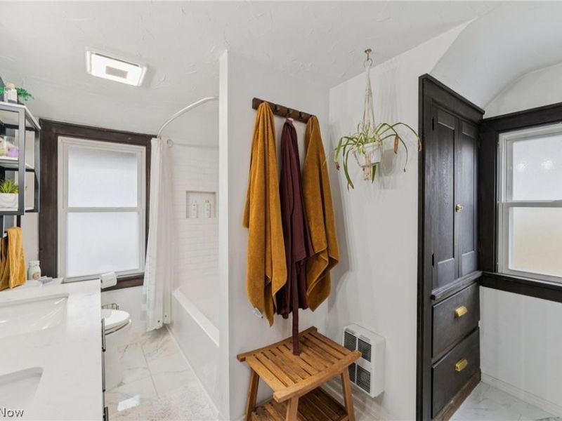 2253 Olive Avenue , Lakewood, OH 44107 Photo 21