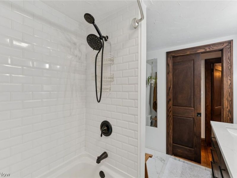 2253 Olive Avenue , Lakewood, OH 44107 Photo 22