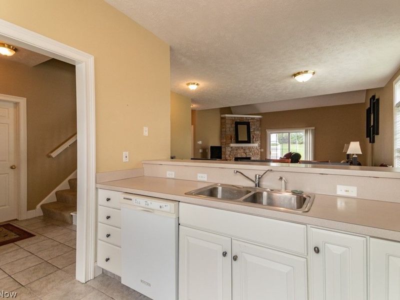 76 Brookstone Lane , Willoughby, OH 44094 Photo 13