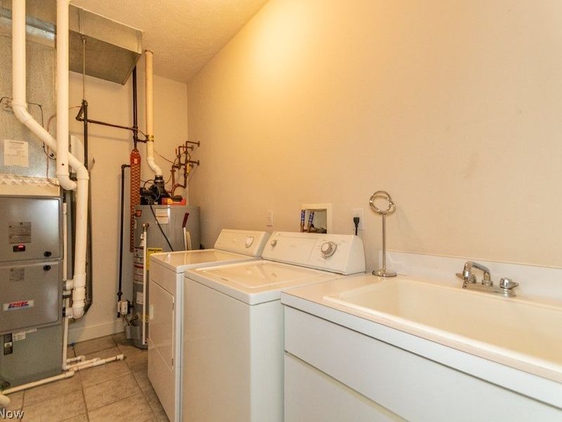 76 Brookstone Lane , Willoughby, OH 44094 Photo 17