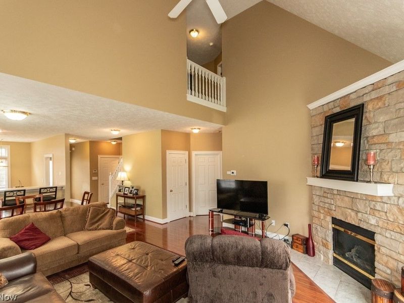 76 Brookstone Lane , Willoughby, OH 44094 Photo 2