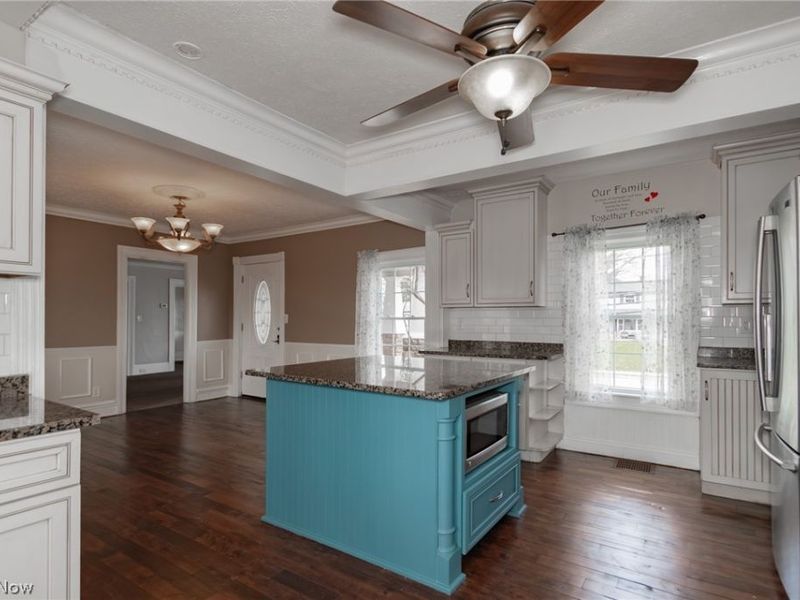 30200 Ridge Road , Wickliffe, OH 44092 Photo 13