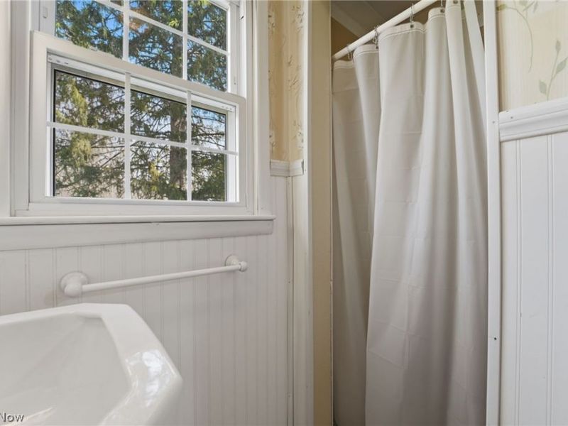 205 Claridon Road, Chardon, OH 44024 Photo 19