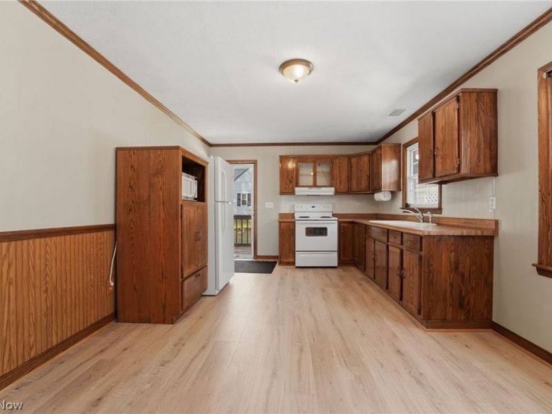 205 Claridon Road, Chardon, OH 44024 Photo 7