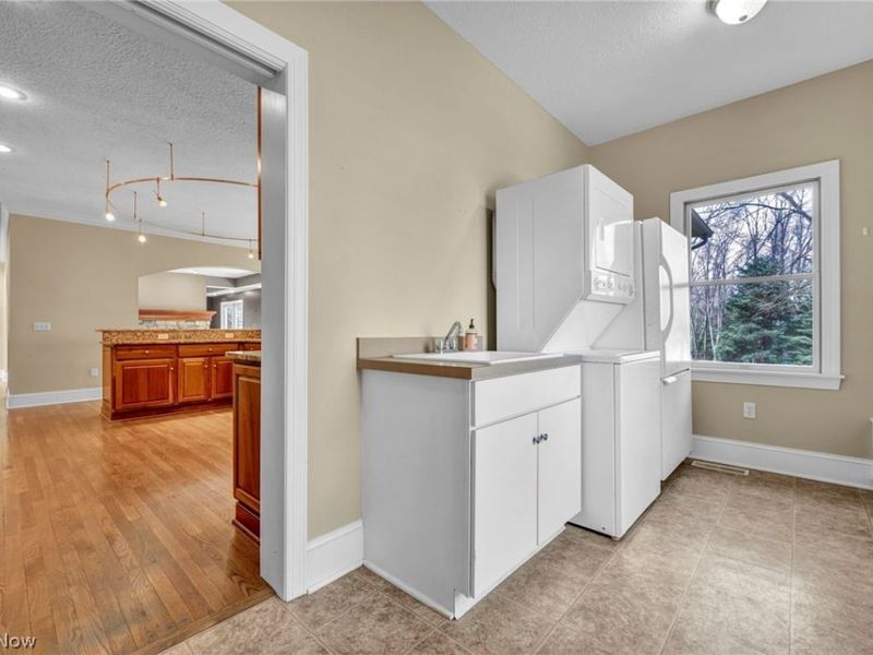 408 Regalstone Lane , Copley, OH 44321 Photo 15