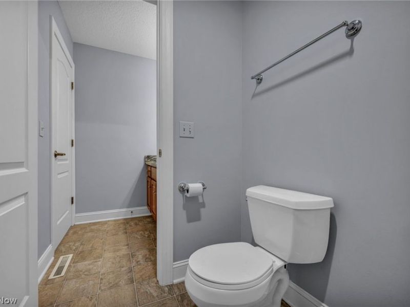 408 Regalstone Lane , Copley, OH 44321 Photo 31