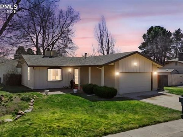 3275 E Parade Circle, Colorado Springs, CO 80917