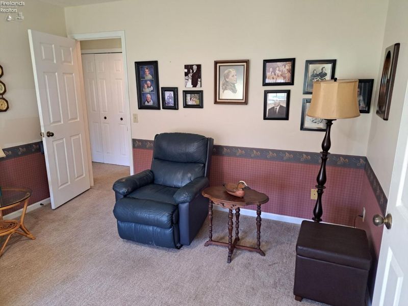 102 Cottage Grove Drive, Fremont, OH 43420 Photo 19