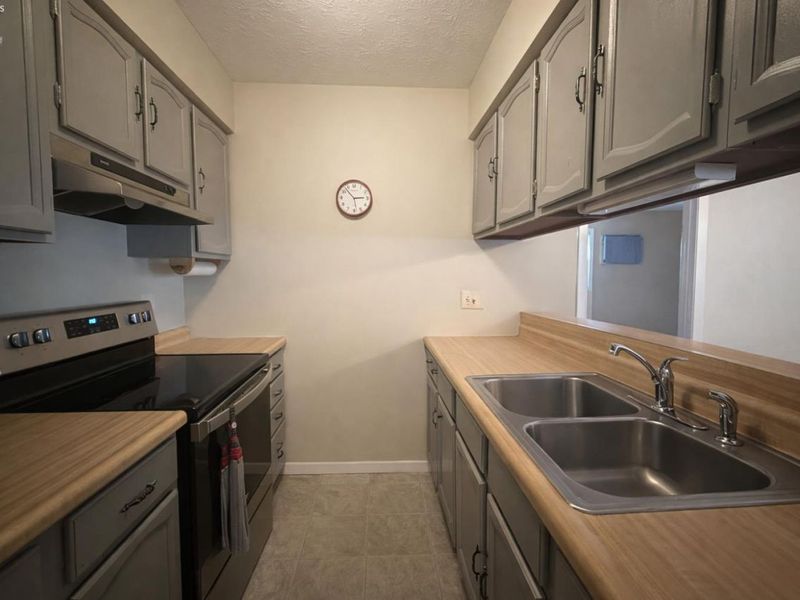 418 Brinker Street, Bellevue, OH 44811 Photo 4