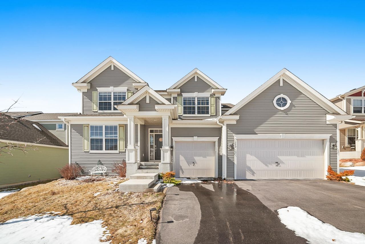 1242 Maple Lane, Carver, MN 55315 Main Photo