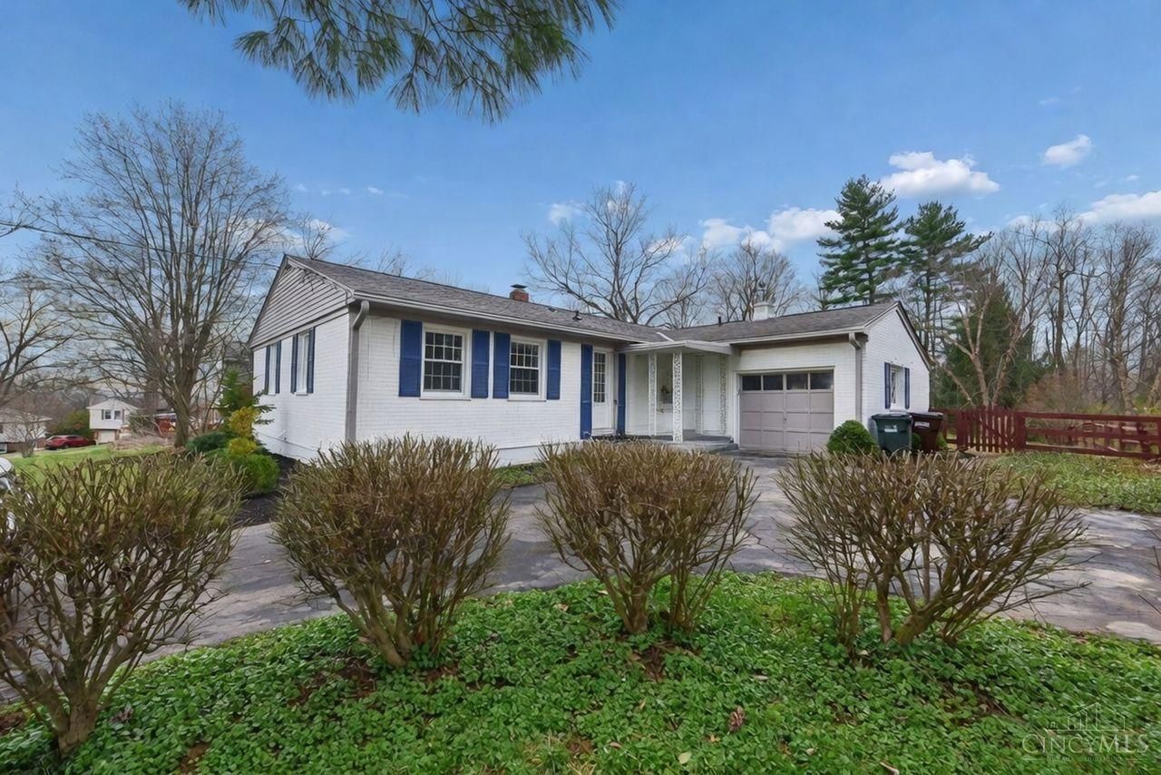 357 Meadowcrest Road, Cincinnati, OH 45231 Main Photo