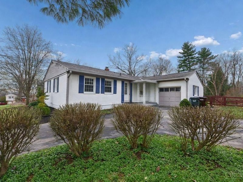 357 Meadowcrest Road, Cincinnati, OH 45231 Photo 1