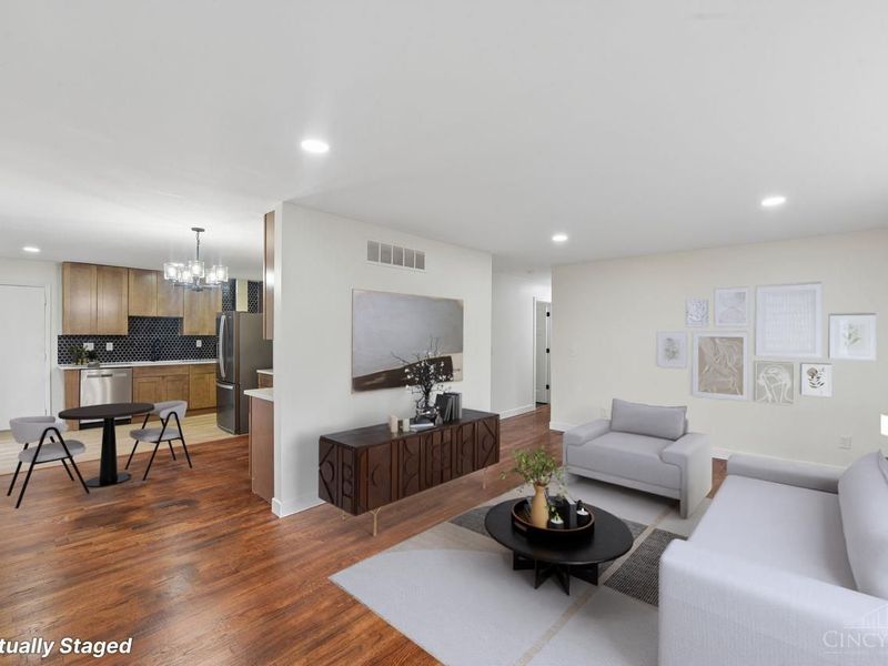 357 Meadowcrest Road, Cincinnati, OH 45231 Photo 11