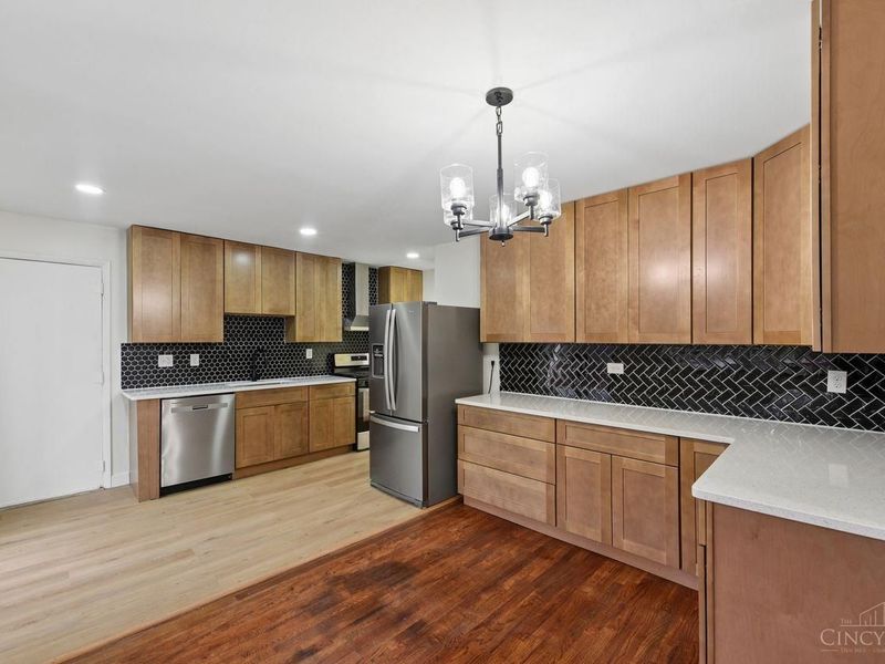 357 Meadowcrest Road, Cincinnati, OH 45231 Photo 13