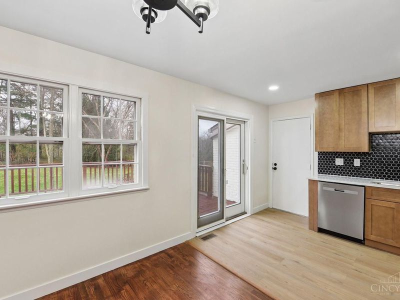 357 Meadowcrest Road, Cincinnati, OH 45231 Photo 18