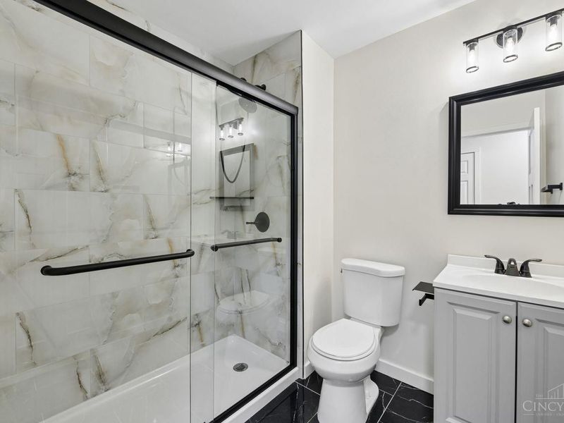 357 Meadowcrest Road, Cincinnati, OH 45231 Photo 25