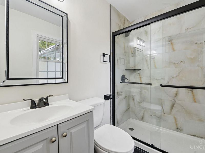 357 Meadowcrest Road, Cincinnati, OH 45231 Photo 26