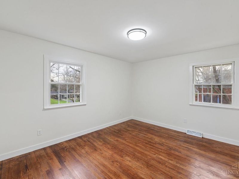 357 Meadowcrest Road, Cincinnati, OH 45231 Photo 31