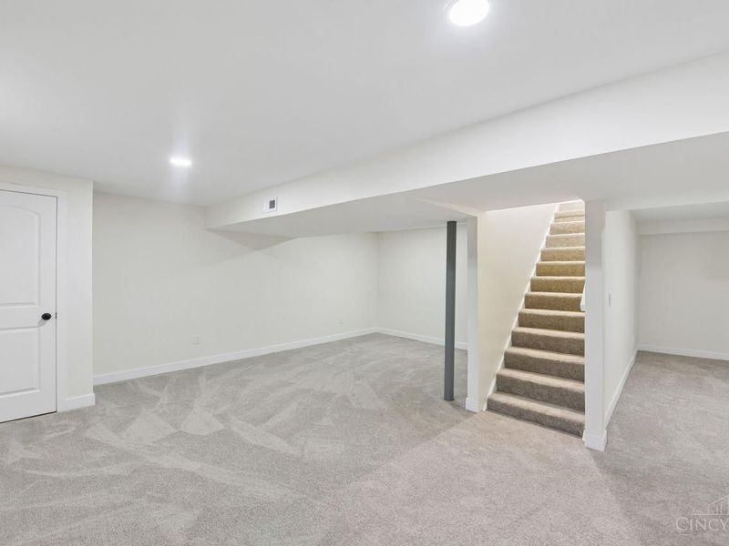 357 Meadowcrest Road, Cincinnati, OH 45231 Photo 38