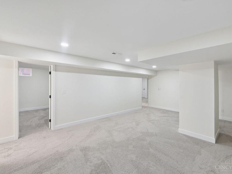 357 Meadowcrest Road, Cincinnati, OH 45231 Photo 41