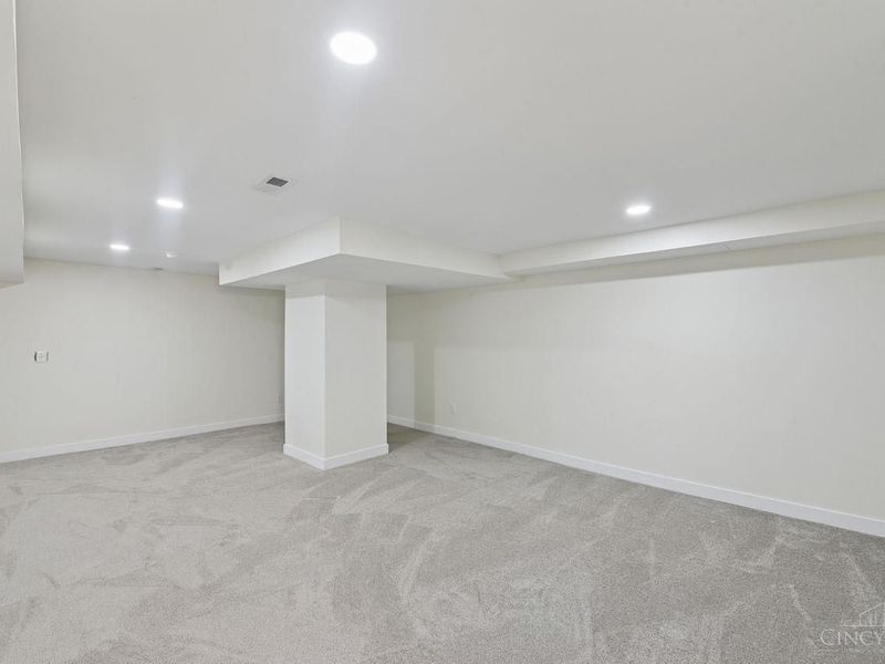 357 Meadowcrest Road, Cincinnati, OH 45231 Photo 42