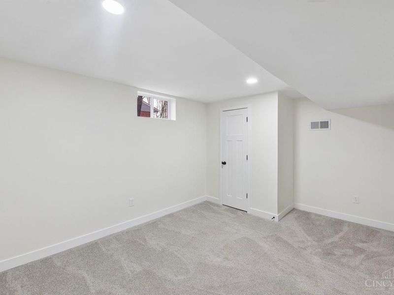 357 Meadowcrest Road, Cincinnati, OH 45231 Photo 44