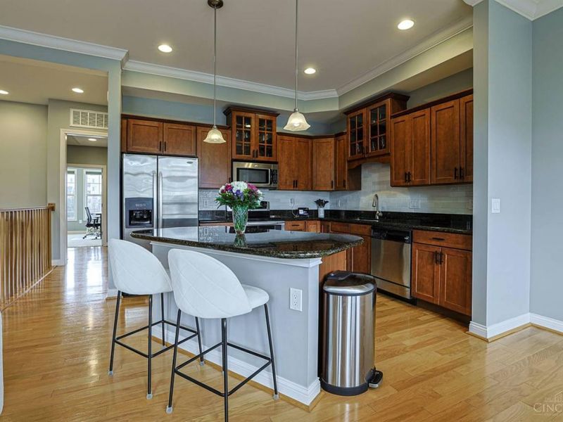 215 Stetson Street, Unit 215, Cincinnati, OH 45219 Photo 12