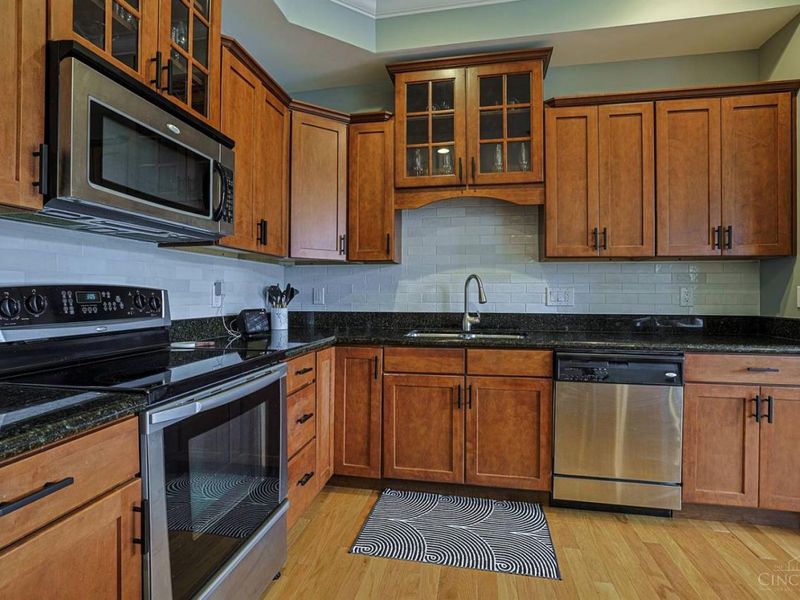 215 Stetson Street, Unit 215, Cincinnati, OH 45219 Photo 14