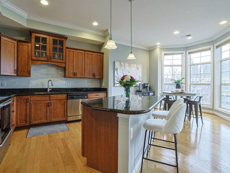 215 Stetson Street, Unit 215, Cincinnati, OH 45219 Photo 15