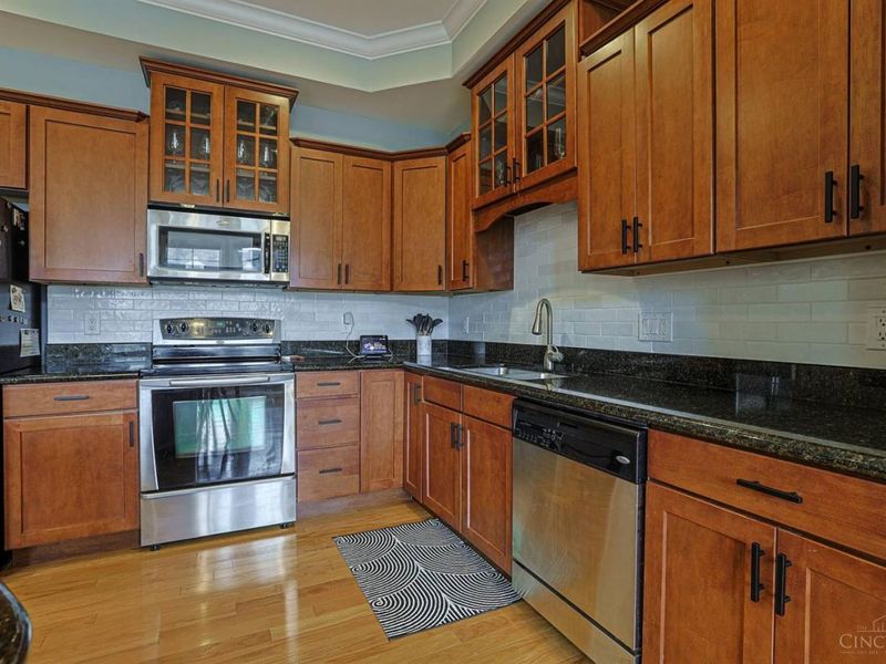 215 Stetson Street, Unit 215, Cincinnati, OH 45219 Photo 16