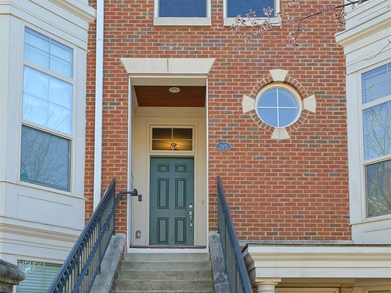 215 Stetson Street, Unit 215, Cincinnati, OH 45219 Photo 3