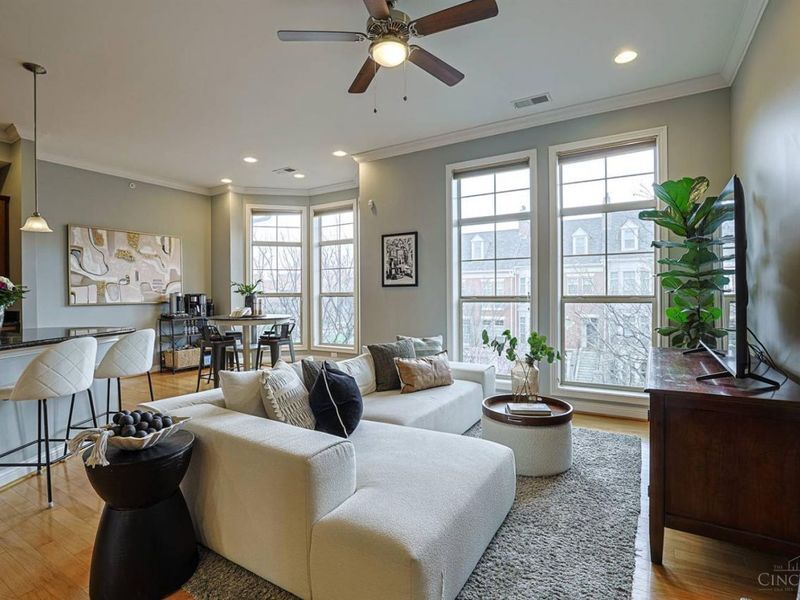 215 Stetson Street, Unit 215, Cincinnati, OH 45219 Photo 7