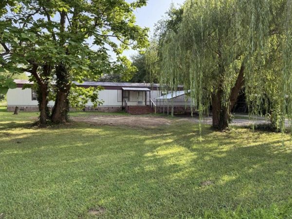 827 E Tahlequah , Vinita, OK 74301