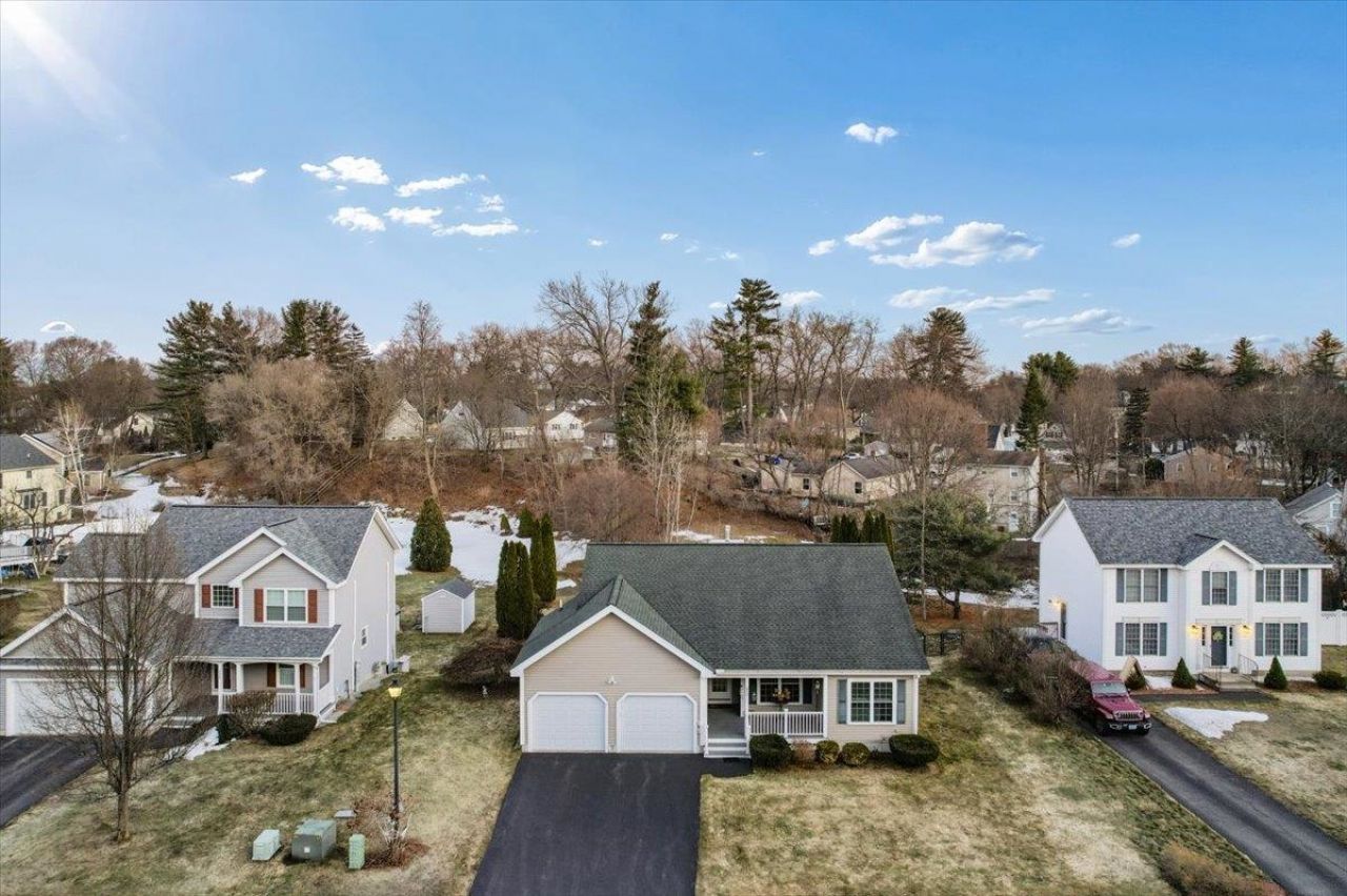 250 Pasture Drive, Manchester, NH 03102 Main Photo