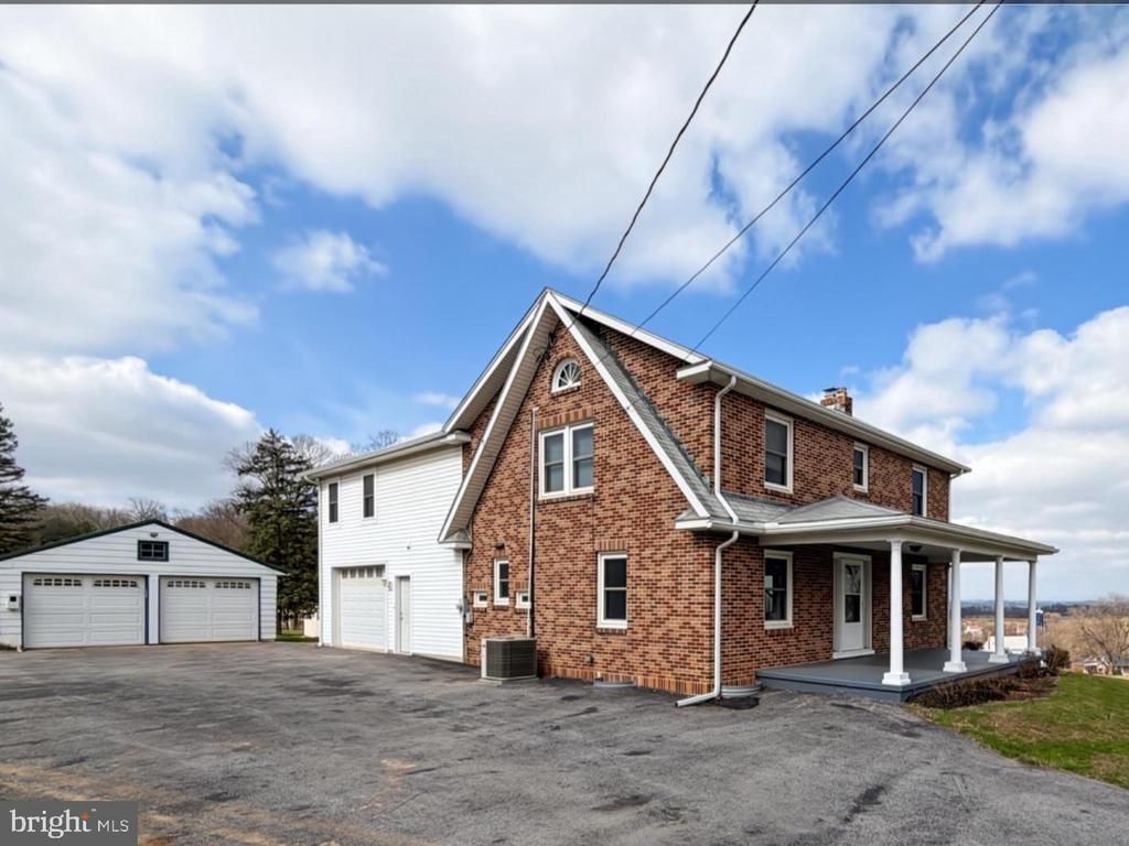 5765 GLATFELTERS STATION , SEVEN VALLEYS, PA 17360