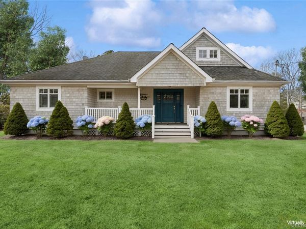 10 Foxboro Road , East Quogue, NY 11946