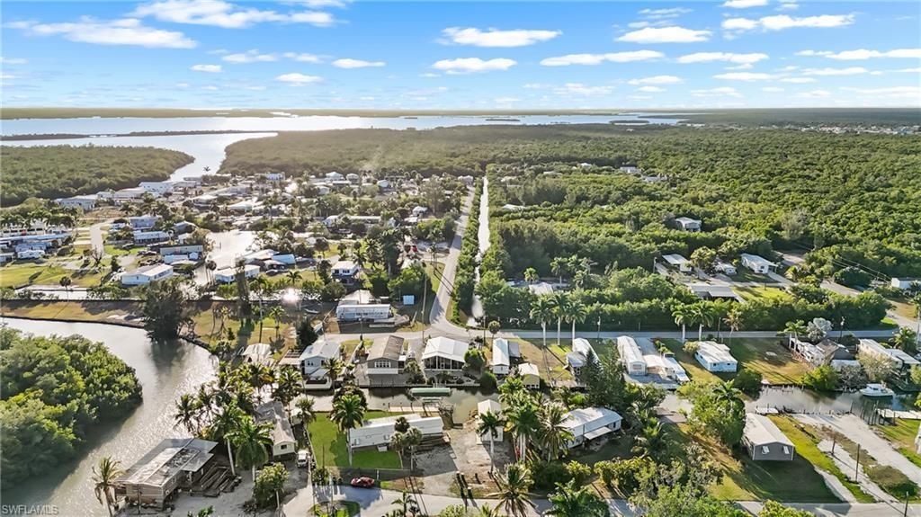 17 Spoonbill Ave , Everglades City, FL 34139 Photo