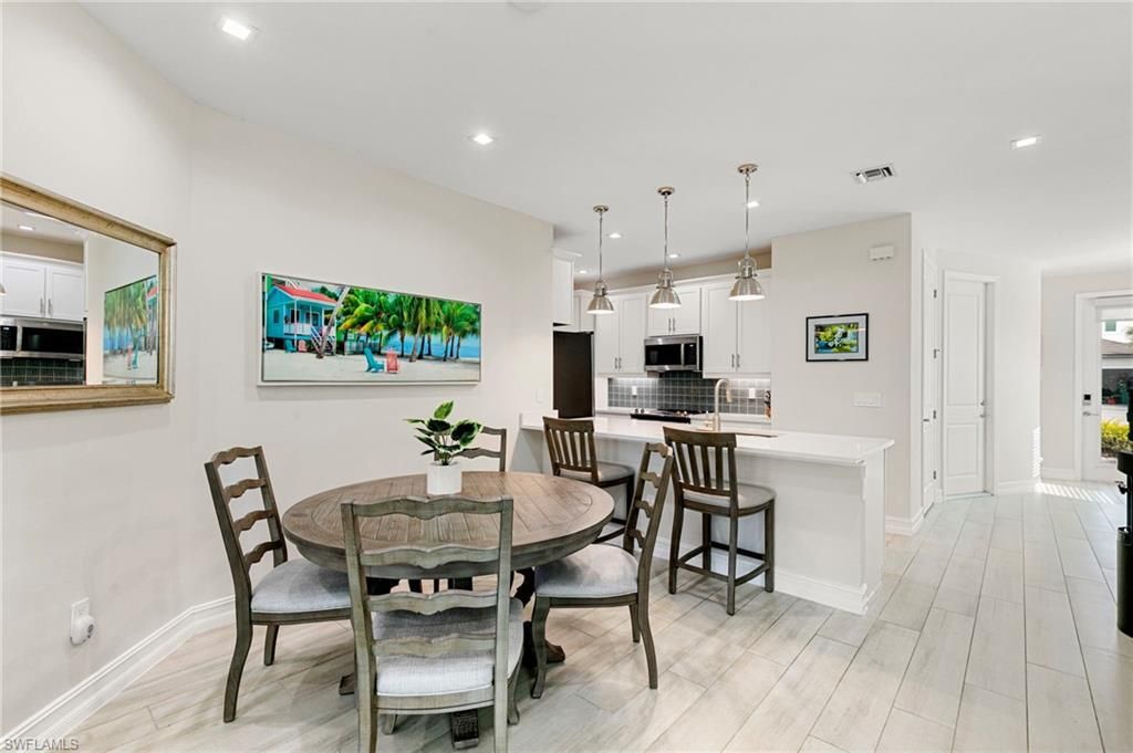 7535 Rockefeller Dr , Naples, FL 34119 Photo