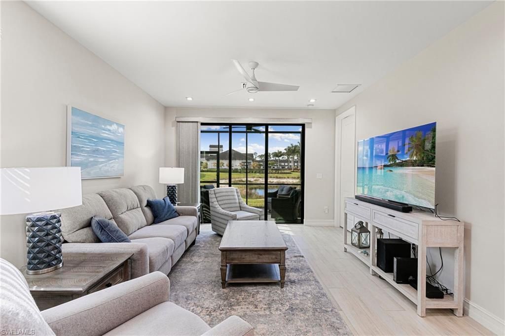 7535 Rockefeller Dr , Naples, FL 34119 Photo