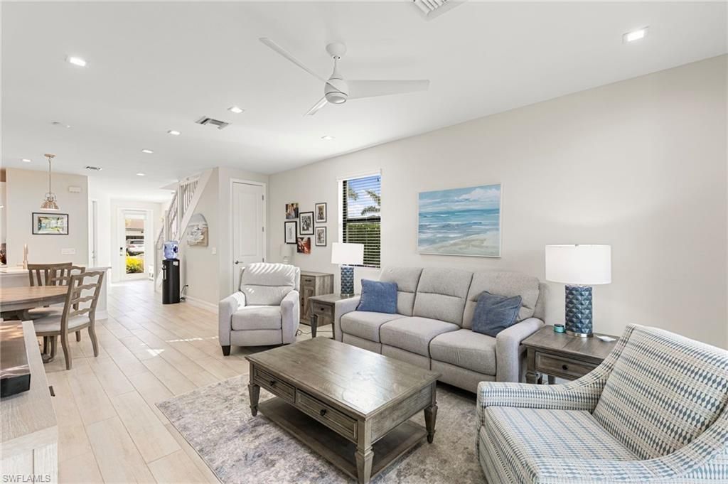 7535 Rockefeller Dr , Naples, FL 34119 Photo