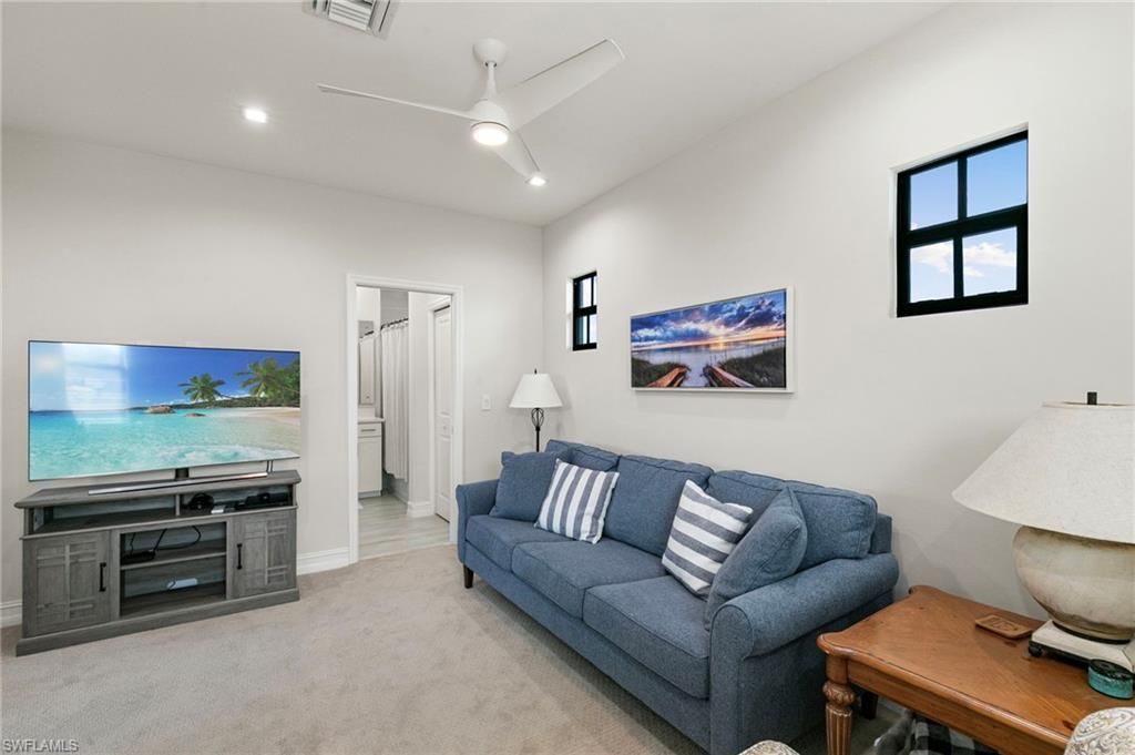 7535 Rockefeller Dr , Naples, FL 34119 Photo