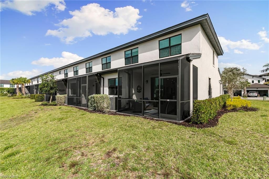 7535 Rockefeller Dr , Naples, FL 34119 Photo